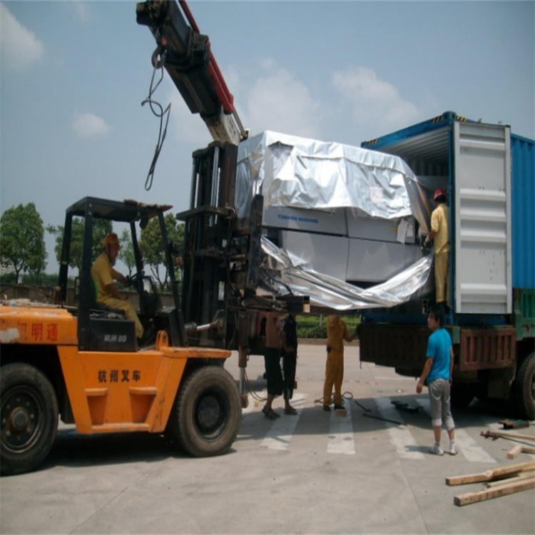 东宝附近的随车吊出租服务：选择指南与注意事项