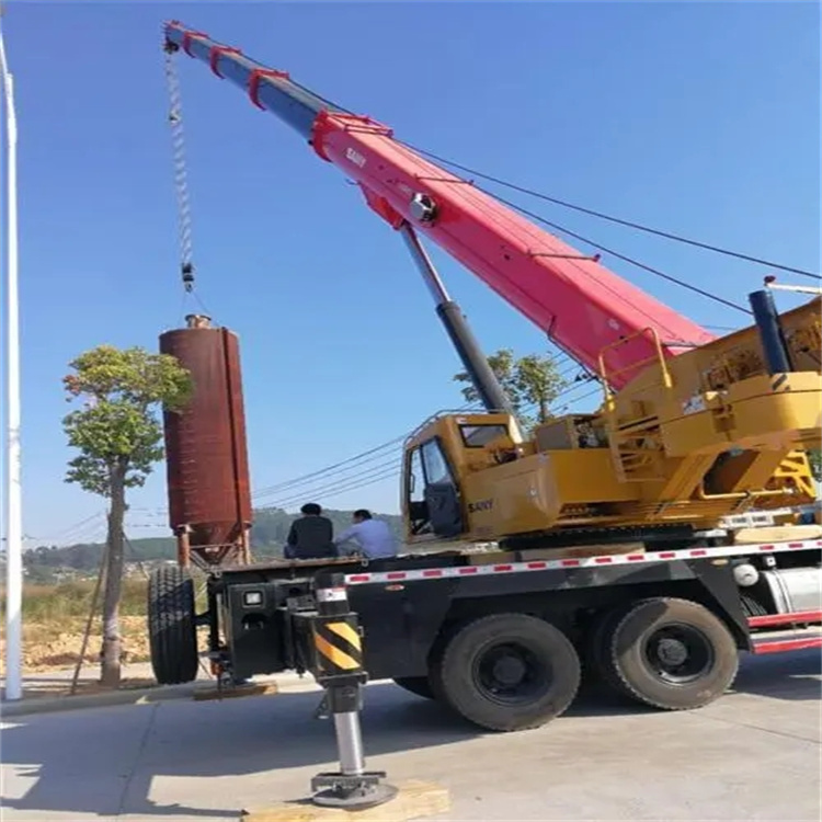 东宝专业吊车租赁多少钱