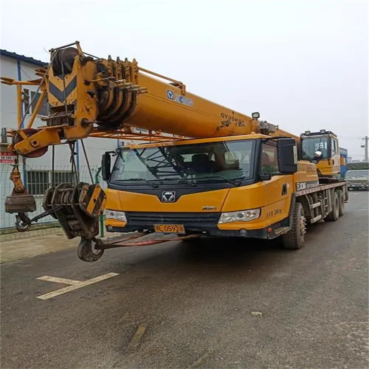 东宝吊车出租保险：全面覆盖，安全无忧