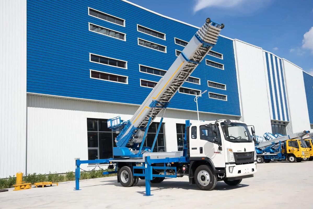 东宝小型云梯车上料车租赁多少钱