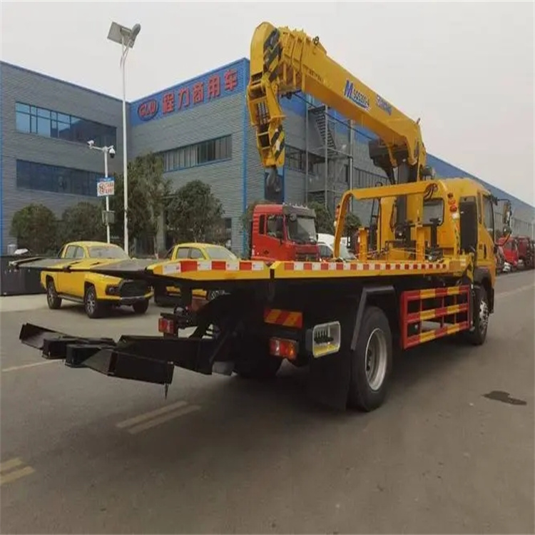 东宝附近小随车吊出租电话，轻松解决搬运烦恼