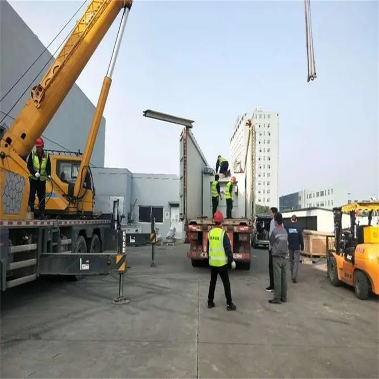 东宝如何找到附近的吊车救援服务