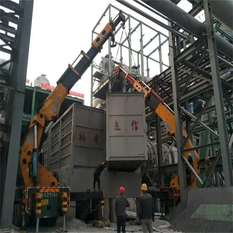 东宝折臂吊车租赁电话